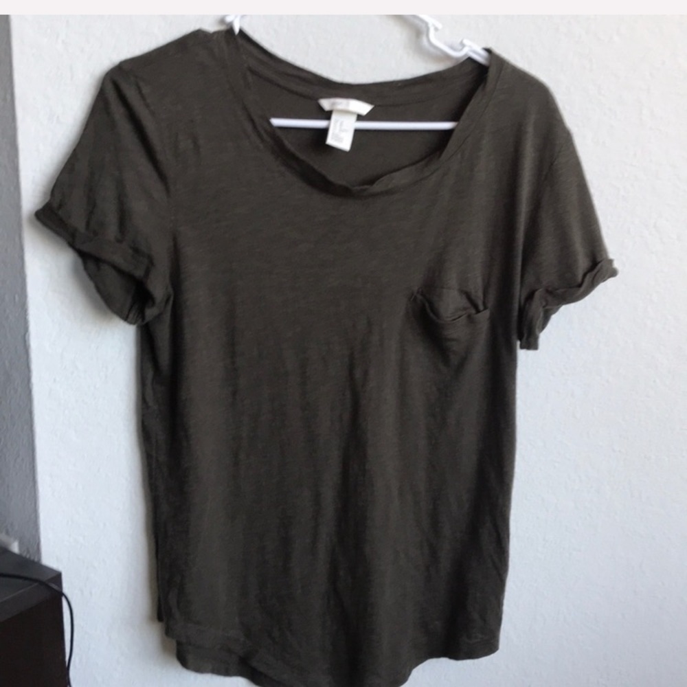 H&M olive shirt